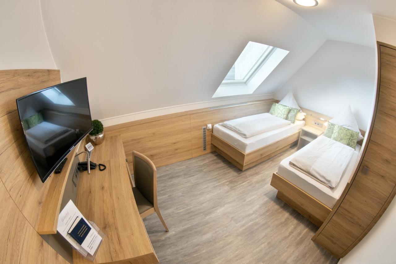 Hotel Deeke'S Quellenhof Lubbecke Esterno foto